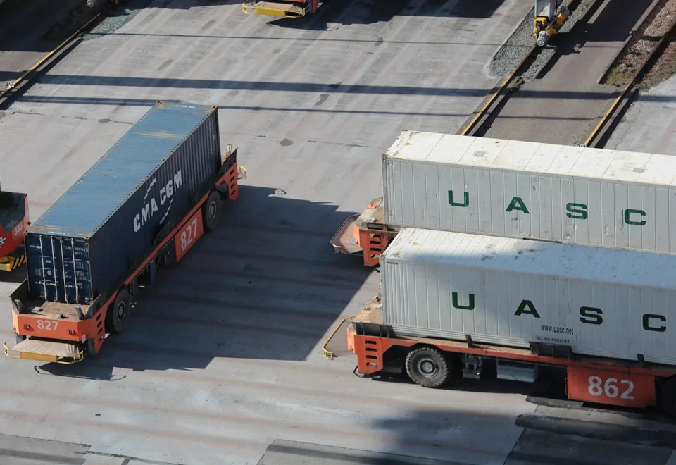 Heavy Truck Transport Experts in Dubai